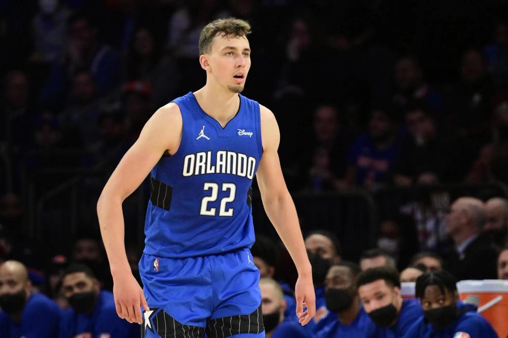 端并不突出 端并不突出