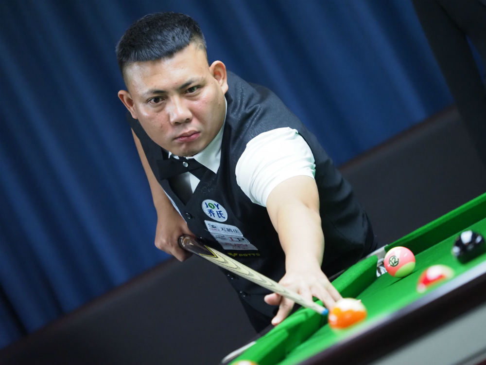 三人的组合 三人的组合